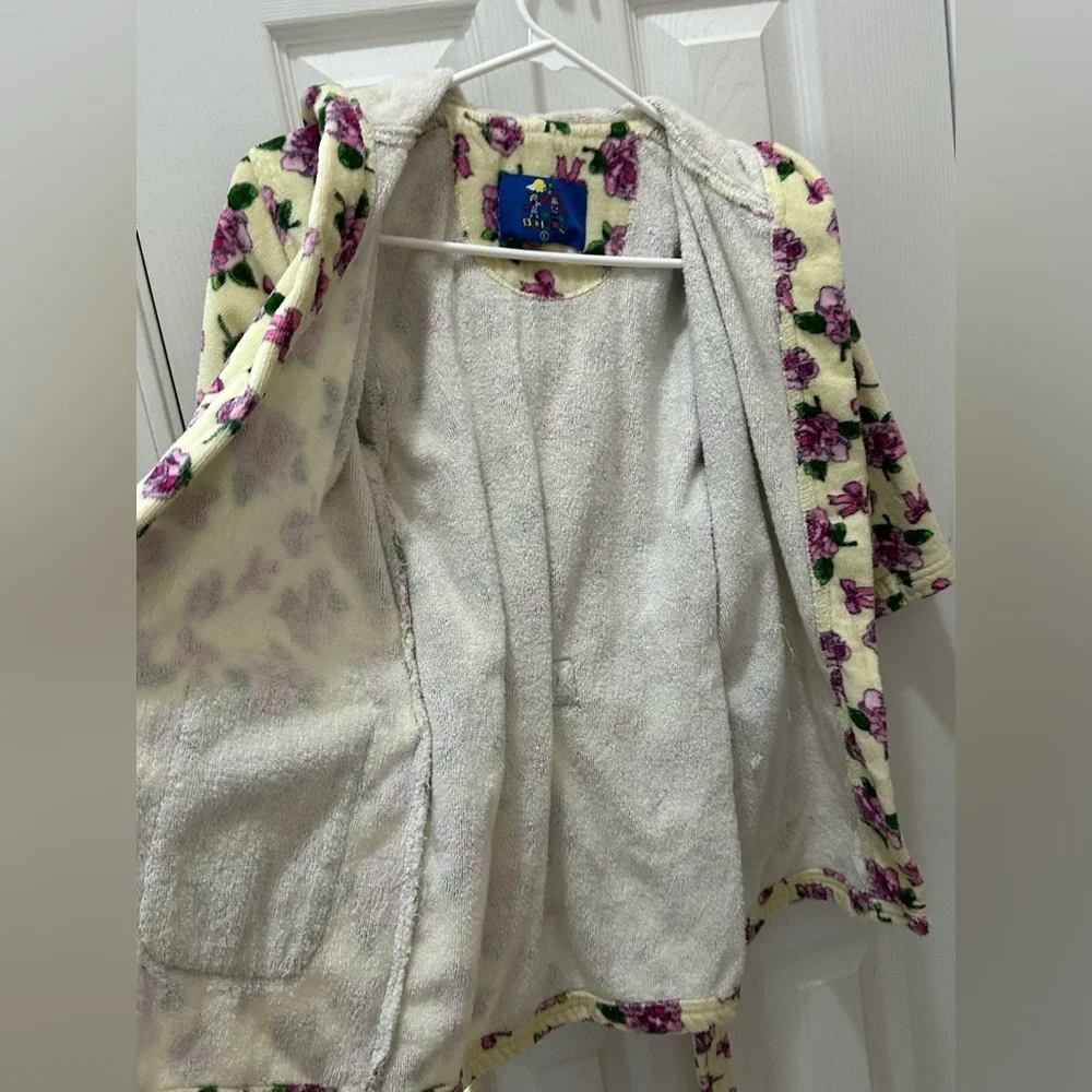 BRATZ yellow Floral Robe size Large kids youth 100% cotton